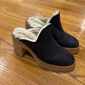 Free people clog